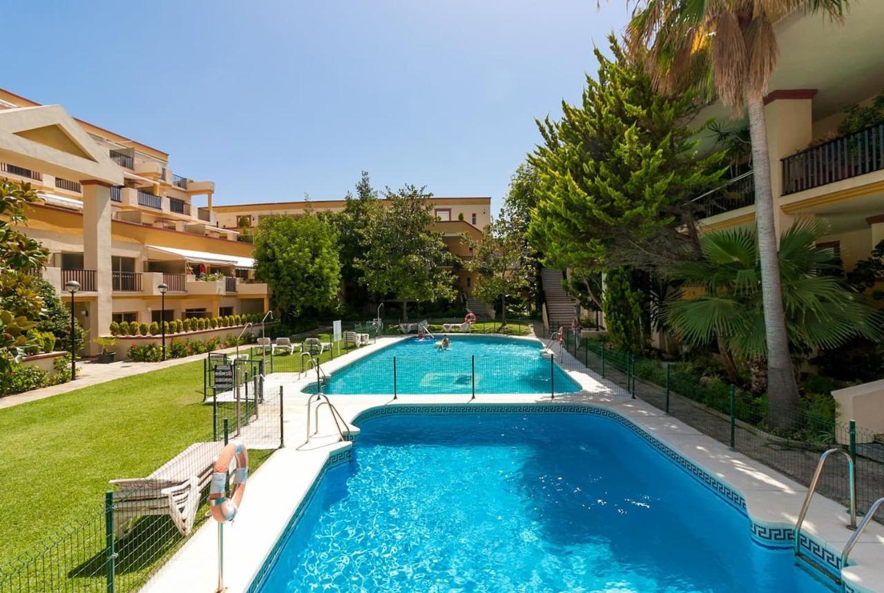 OleHolidays 316 Romana Playa primera linea playa Marbella Exterior foto
